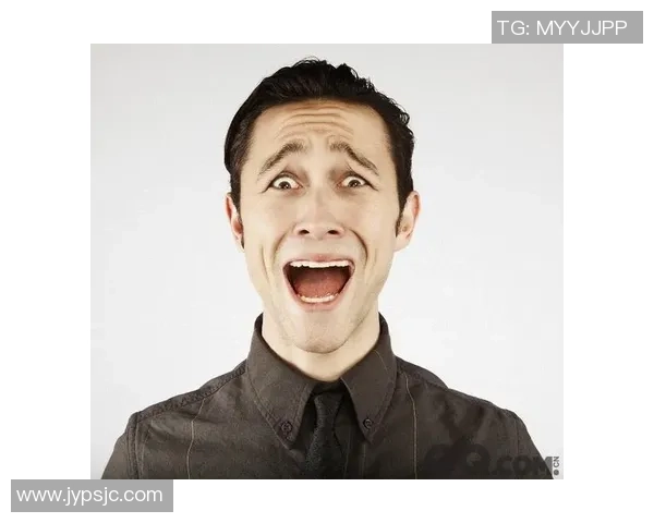 足球明星搞笑囧脸瞬间大盘点让你捧腹大笑的精彩瞬间合集